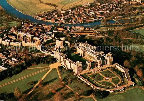 AK / Ansichtskarte Windsor__Castle_London Aerial view from south east 