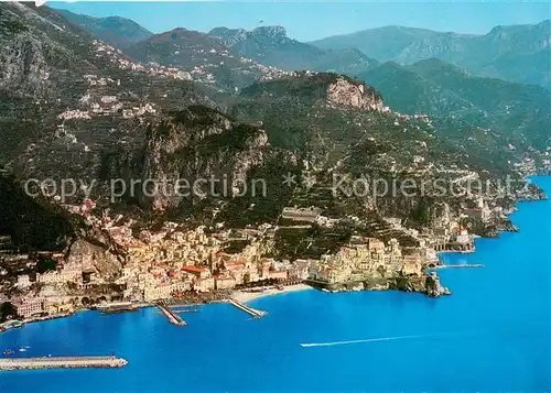AK / Ansichtskarte Amalfi Panorama Fliegeraufnahme Amalfi