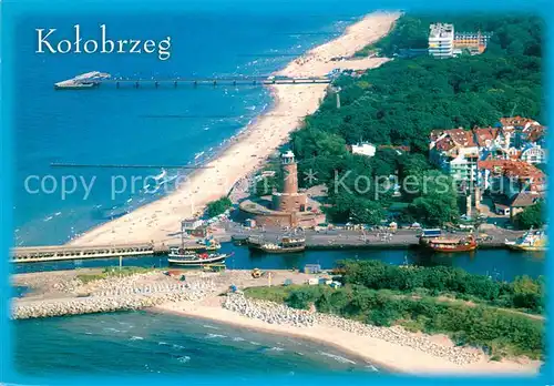AK / Ansichtskarte Kolobrzeg_Kolberg_Ostseebad Fliegeraufnahme 