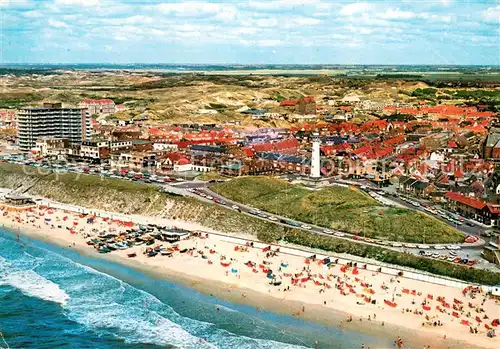 AK / Ansichtskarte Egmond_aan_Zee Strand Leuchtturm Hotels Egmond_aan_Zee