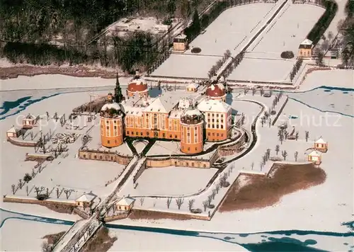 AK / Ansichtskarte Moritzburg_Sachsen Jagdschloss von August dem Starken im Winter Moritzburg Sachsen