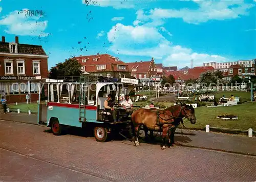 AK / Ansichtskarte Juist_Nordseebad Pferdebus am Kurplatz Juist_Nordseebad