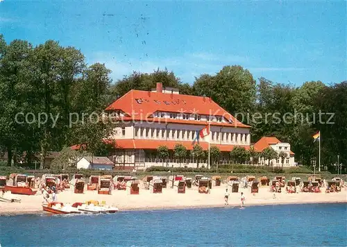 AK / Ansichtskarte Haffkrug_Ostseebad Henry Everling Haus m. Strand Haffkrug_Ostseebad