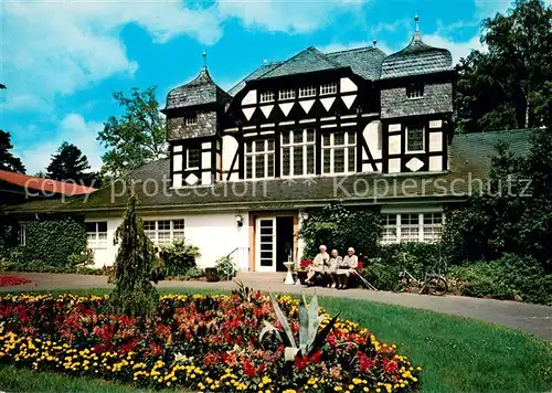 AK / Ansichtskarte Bad_Salzhausen Badehaus m. Gruenanlage Bad_Salzhausen