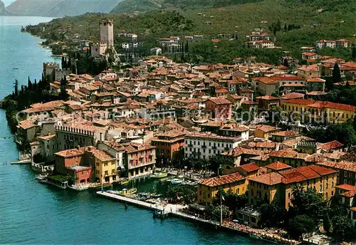 AK / Ansichtskarte Malcesine_Lago_di_Garda Fliegeraufnahme Panoramaansicht Malcesine_Lago_di_Garda