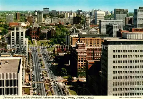 AK / Ansichtskarte Toronto_Canada University Avenue and Provincial Parliament Buildings Toronto Canada