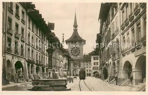 AK / Ansichtskarte Bern_BE Zeitglockenturm Brunnen Strassenbahn Bern_BE