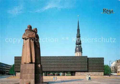 AK / Ansichtskarte Riga_Lettland Statue and the Museum to the Latvian Riga_Lettland