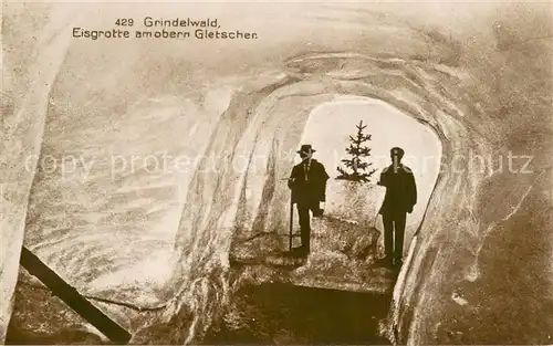 AK / Ansichtskarte Grindelwald Eisgrotte am oberen Gletscher Grindelwald