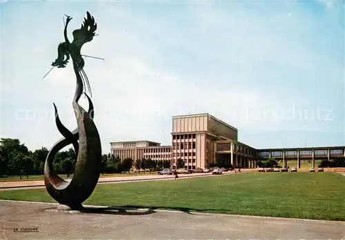 AK / Ansichtskarte Caen Universite Statue Le Phenix Architecte Leygne Caen