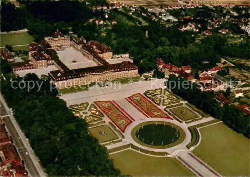 AK / Ansichtskarte Ludwigsburg__Wuerttemberg Schloss mit Gartenschau Bluehendes Barock 