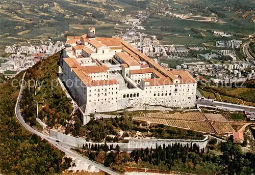 AK / Ansichtskarte Montecassino Fliegeraufnahme Die Abtei Montecassino