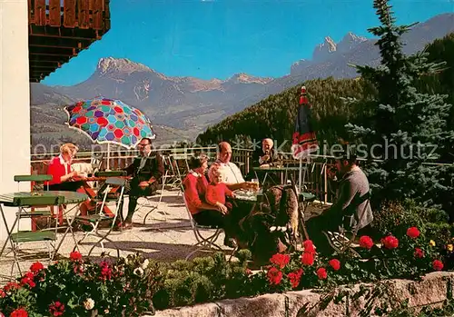 AK / Ansichtskarte Gufidaun_Klausen_Eisacktal Pension Restaurant Gnollhof Terrasse m. Gaesten Gufidaun_Klausen