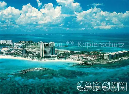 AK / Ansichtskarte Cancun Camino Real Hyatt Regency et Krystal Aerial view Cancun