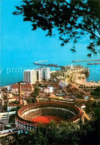 AK / Ansichtskarte Malaga_Andalucia Plaza del Toros y Vista Parcial del Puerto Malaga_Andalucia