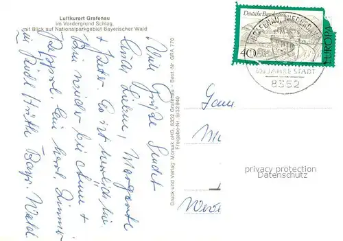 AK / Ansichtskarte Grafenau_Niederbayern Luftkurort im Vordergrund Schlag Nationalpark Bayerischer Wald Grafenau Niederbayern
