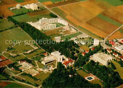 AK / Ansichtskarte Bad_Windsheim Kurzentrum und Parkanlagen Fliegeraufnahme Bad_Windsheim