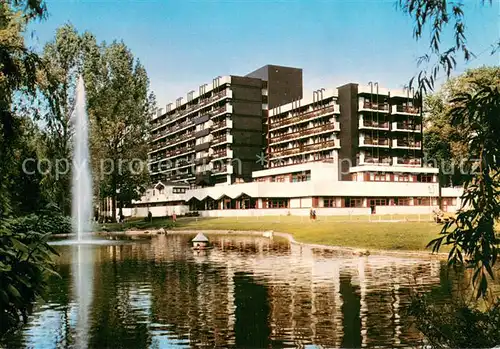 AK / Ansichtskarte Bad_Neustadt Kurpark Klinik Schwanenteich Fontaene Bad_Neustadt