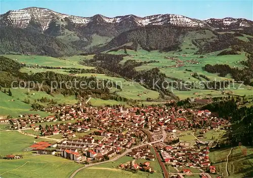 AK / Ansichtskarte Oberstaufen Schrothkurort mit Hochgrat Allgaeuer Alpen Oberstaufen