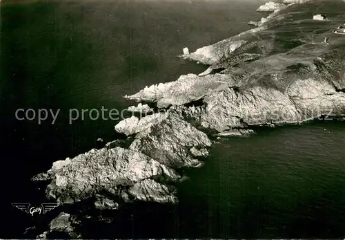 AK / Ansichtskarte Pointe_du_Raz L Extremite de la Pointe vue aerienne Pointe_du_Raz