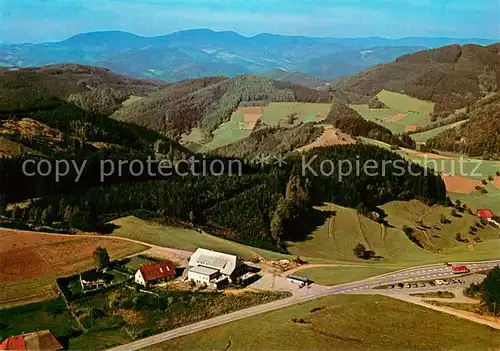 AK / Ansichtskarte Oberprechtal Hoehengasthaus und Pension Landwassereck Fliegeraufnahme Oberprechtal