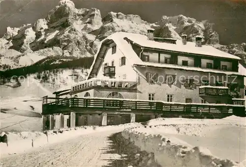 AK / Ansichtskarte San_Cassiano_Badia Hotel Rosa Alpina Dolomiten im Winter San_Cassiano_Badia