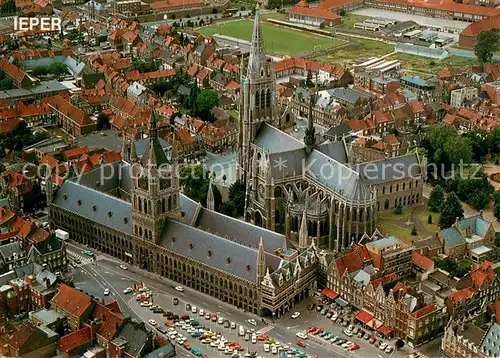 AK / Ansichtskarte Ieper Fliegeraufnahme Grosser Markt u. St. Maartens Kathedrale Ieper
