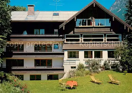 AK / Ansichtskarte Oberstdorf Gaestehaus Jobst Liegewiese Oberstdorf