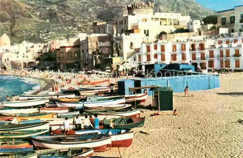 AK / Ansichtskarte Forio_d_Ischia Hotel Green Flash Strand Fischerboote Forio_d_Ischia