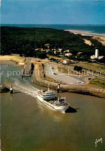 AK / Ansichtskarte Le_Verdon sur Mer Port Bloc Depart du bac pour Royan vue aerienne Le_Verdon sur Mer