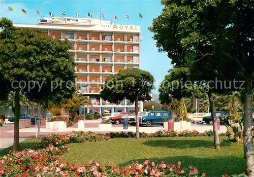 AK / Ansichtskarte Pietra_Ligure Passeggiata e Hotel Royal Pietra Ligure