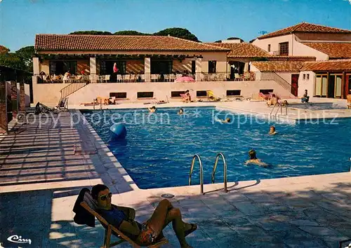 AK / Ansichtskarte Frejus Hotel Club Les Residences du Colombier La Piscine Frejus