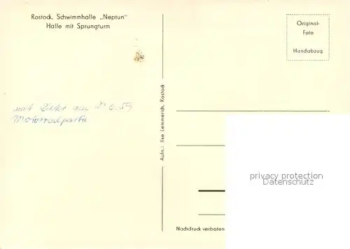 AK / Ansichtskarte Rostock Schwimmhalle Neptun Halle mit Sprungturm 