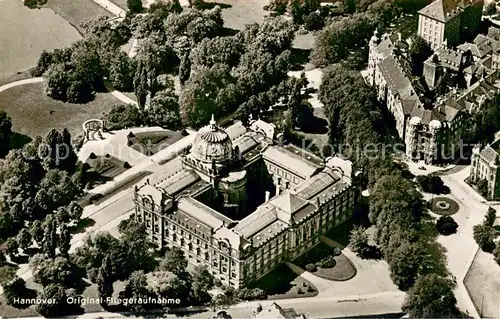 AK / Ansichtskarte Hannover Fliegeraufnahme mit Schloss Hannover