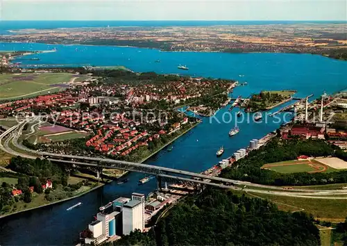 AK / Ansichtskarte Holtenau_Kiel Hochbruecken und Schleusenanlagen Fliegeraufnahme Holtenau Kiel