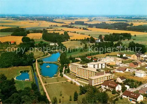 AK / Ansichtskarte Bad_Sassendorf Wiesengrund Klinik Fliegeraufnahme Bad_Sassendorf