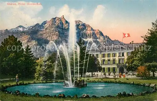 AK / Ansichtskarte Glarus_GL Hotel Glarnerhof Springbrunnen Alpen Glarus_GL