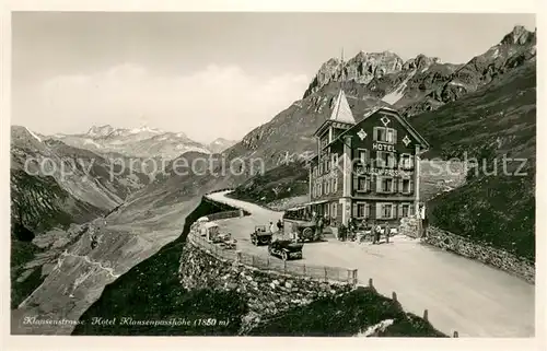 AK / Ansichtskarte Klausenstrasse Berghotel Klausenpasshoehe Alpenpanorama Klausenstrasse