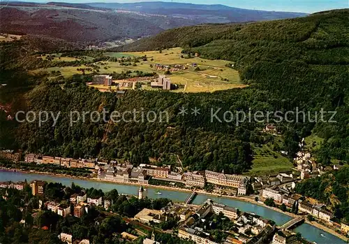 AK / Ansichtskarte Bad_Ems Paracelsus Klinik und Hufeland Klinik mit Kurwald Bahn sowie Kurviertel und Lahn Fliegeraufnahme Bad_Ems