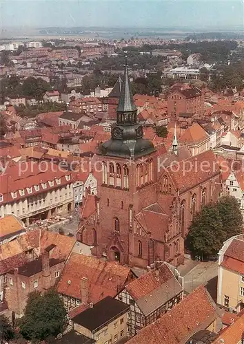 AK / Ansichtskarte Guestrow_Mecklenburg_Vorpommern Stadt und Pfarrkirche St Marien Fliegeraufnahme Guestrow_Mecklenburg