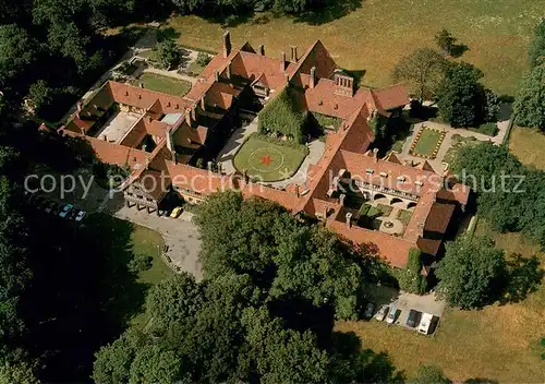 AK / Ansichtskarte Potsdam Schloss Cecilienhof Fliegeraufnahme Potsdam