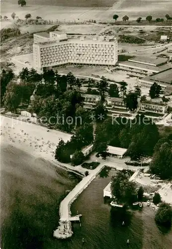 AK / Ansichtskarte Klink_Waren Schloss Klink Fliegeraufnahme Klink Waren