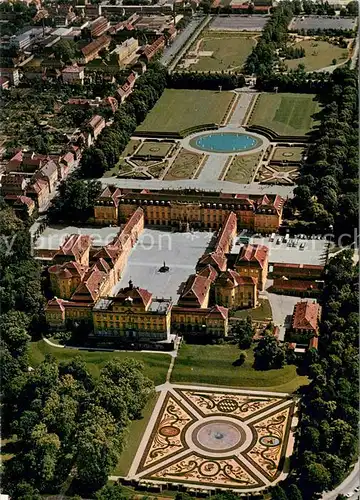 AK / Ansichtskarte Ludwigsburg__Wuerttemberg Schloss Ludwigsburg mit Gartenschau Bluehendes Barock Fliegeraufnahme 