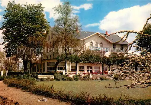 AK / Ansichtskarte Uklei_Sielbeck Hotel Restaurant Cafe Hotel zum Uklei Baumbluete Uklei_Sielbeck
