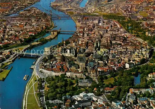 AK / Ansichtskarte Bremen Stadtzentrum Weserpartie Fliegeraufnahme Bremen
