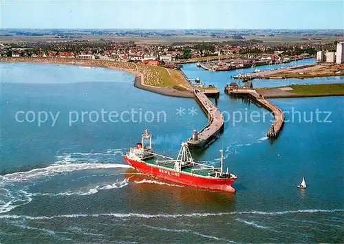 AK / Ansichtskarte Buesum_Nordseebad Fliegeraufnahme Hafeneinfahrt Buesum_Nordseebad