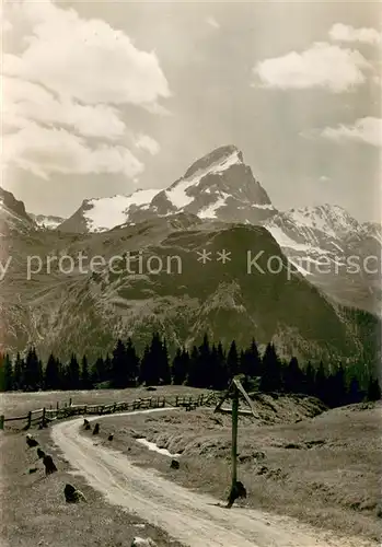 AK / Ansichtskarte Alp_Flix_GR im Oberhalbstein mit Blick auf Piz Platta 