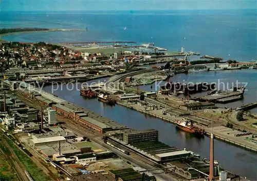AK / Ansichtskarte Cuxhaven_Nordseebad Hafenanlage Fliegeraufnahme Cuxhaven_Nordseebad