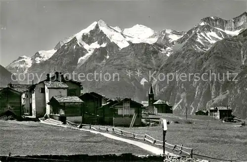 AK / Ansichtskarte Graechen_VS Dorfpartie mit Weisshorngruppe Graechen_VS