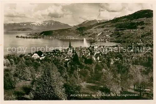 AK / Ansichtskarte Richterswil_ZH Hotel drei Koenigen am Zuerichsee mit Springbrunnen Panorama 